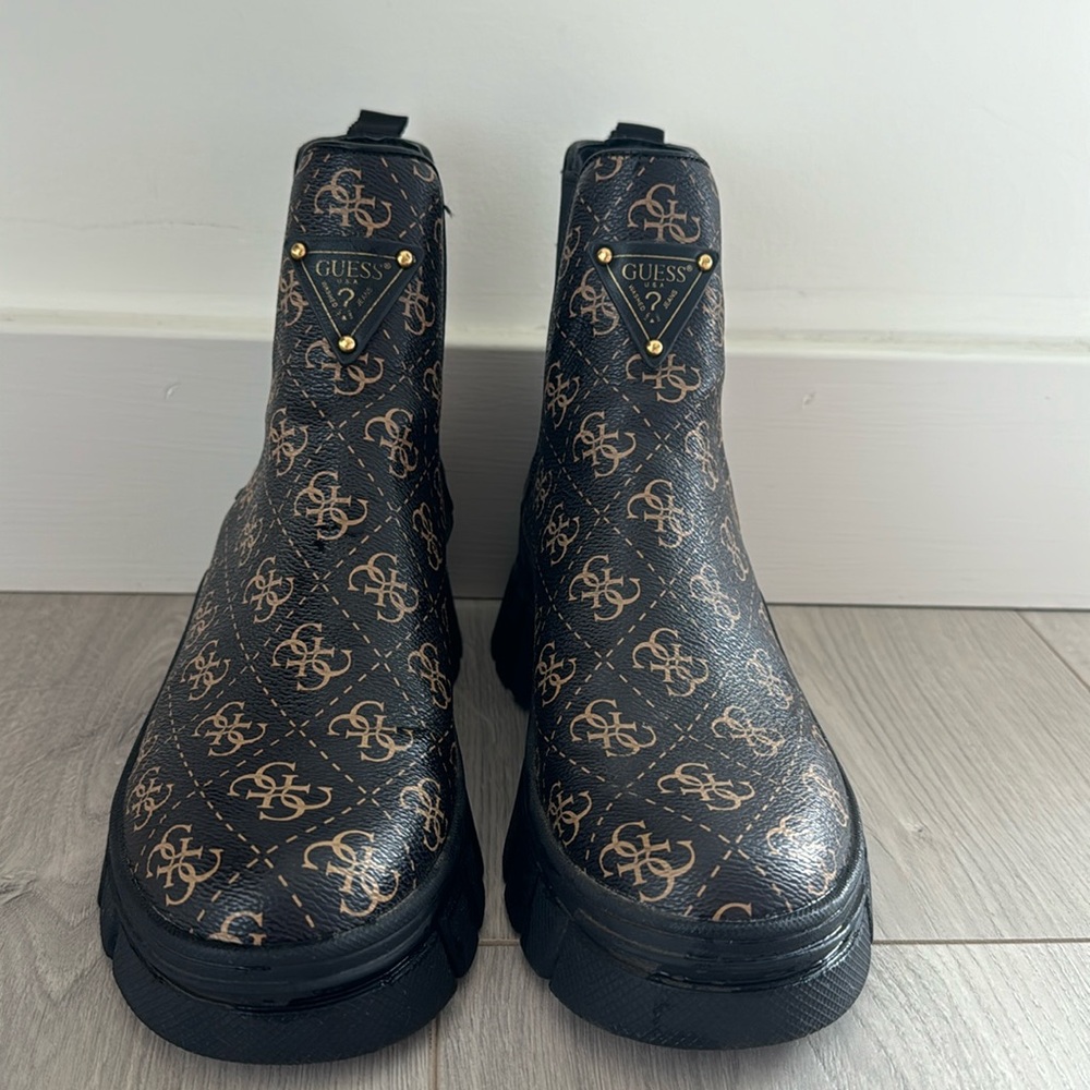 Guess Leather Boots 7